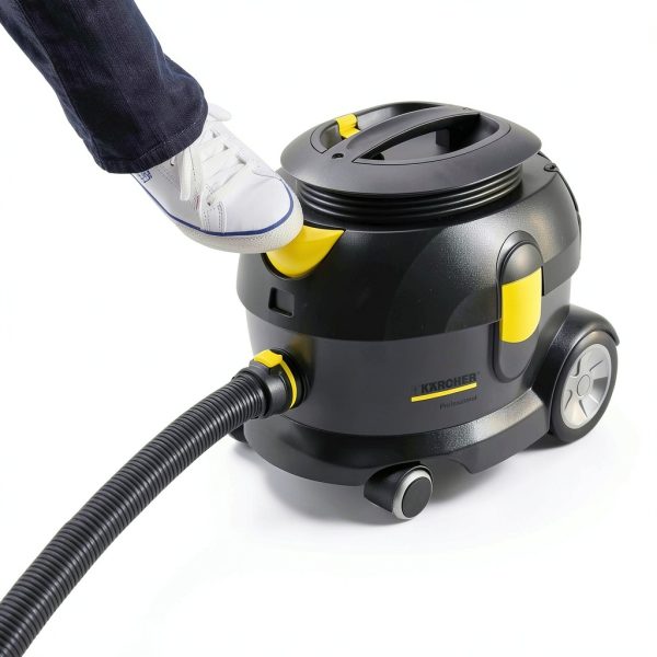 Kärcher Commercial Vacuum Cleaner with Onboard Cord Storage - T 12/1-3 Gallon Container - 40 ft. Cord-3